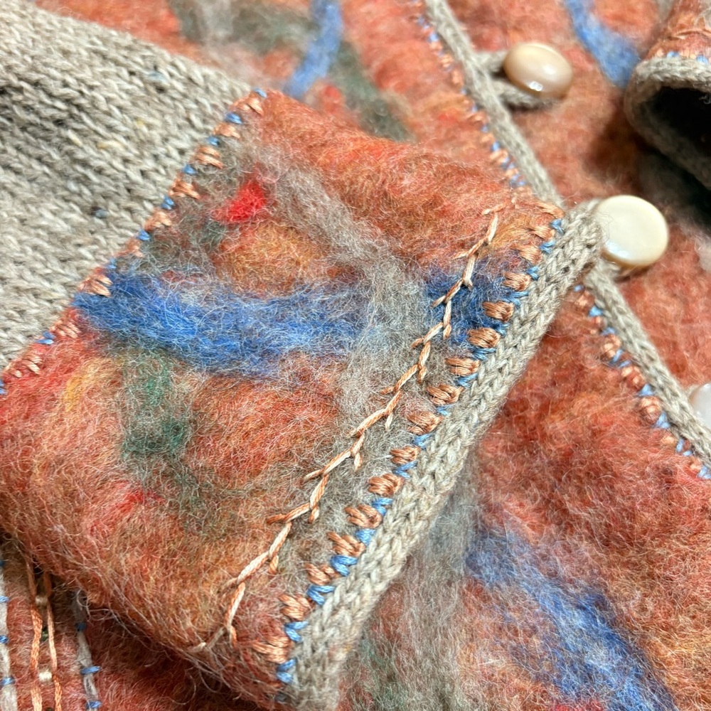 Women's Whimsical Rust Patterned Wool Blend Artisinal Cardigan Size S/M - Picture 8 of 9